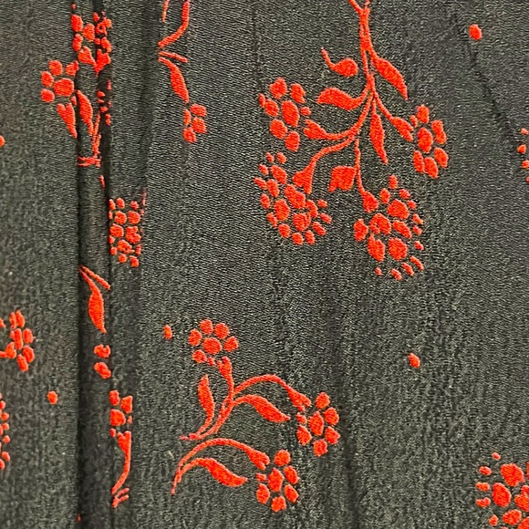 Loft Dress - Picture 3 of 4